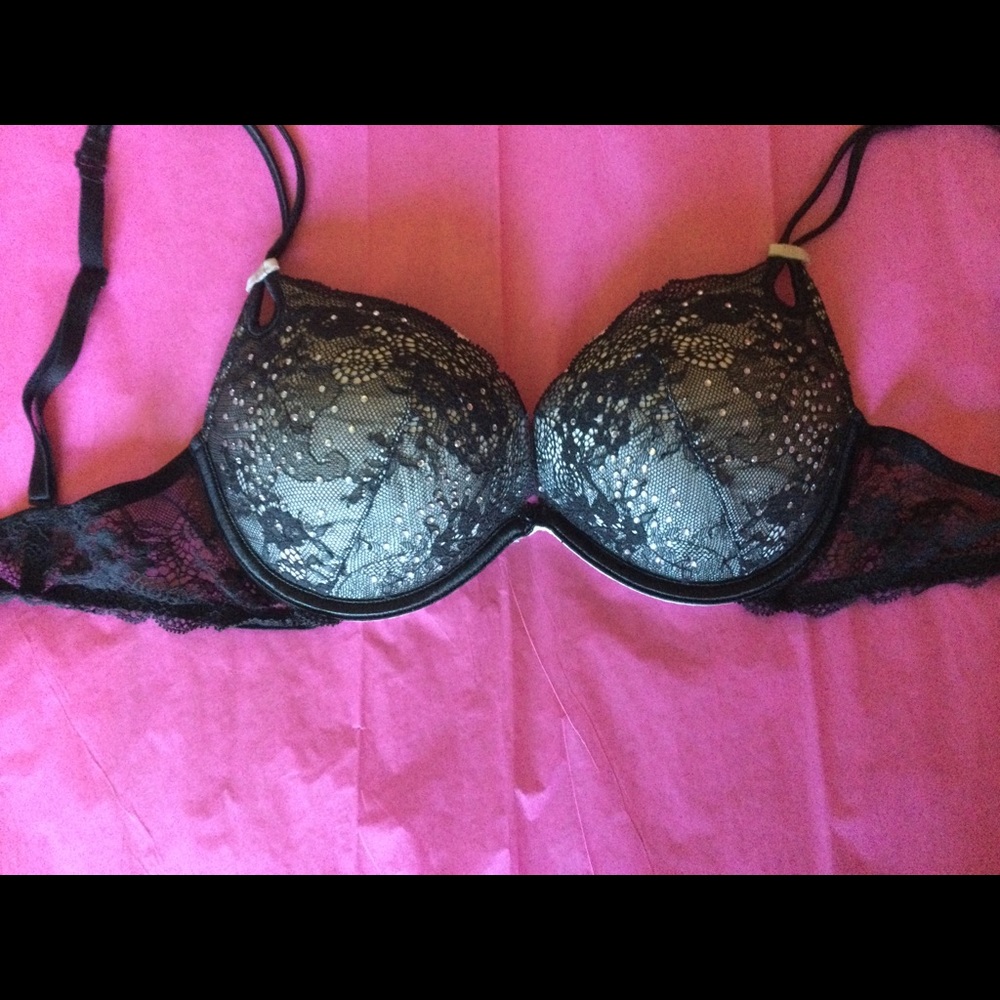 Victoria’s Secret Sexy Little Things Push-up Bra